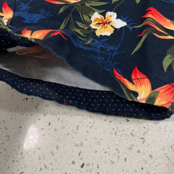 Like new DENIM FLOWER Navy Tropical Floral Chino Shorts Size 30 - Picture 3 of 14